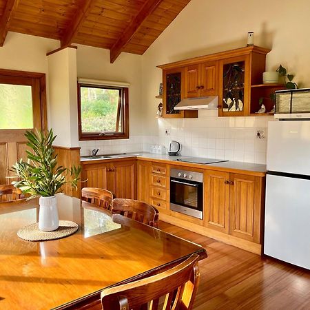 Daysy Hill Country Cottages Port Campbell Exterior foto