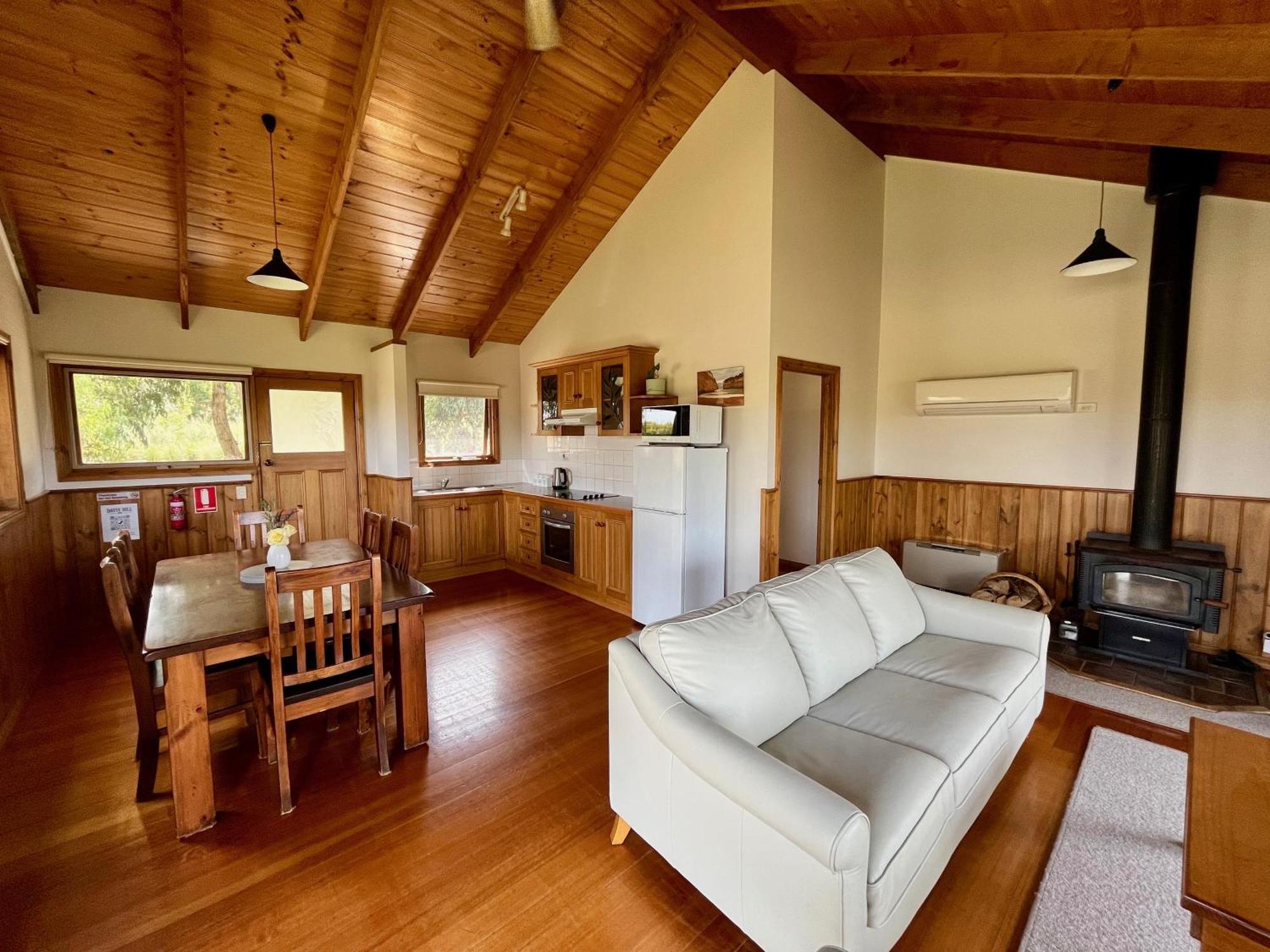 Daysy Hill Country Cottages Port Campbell Quarto foto