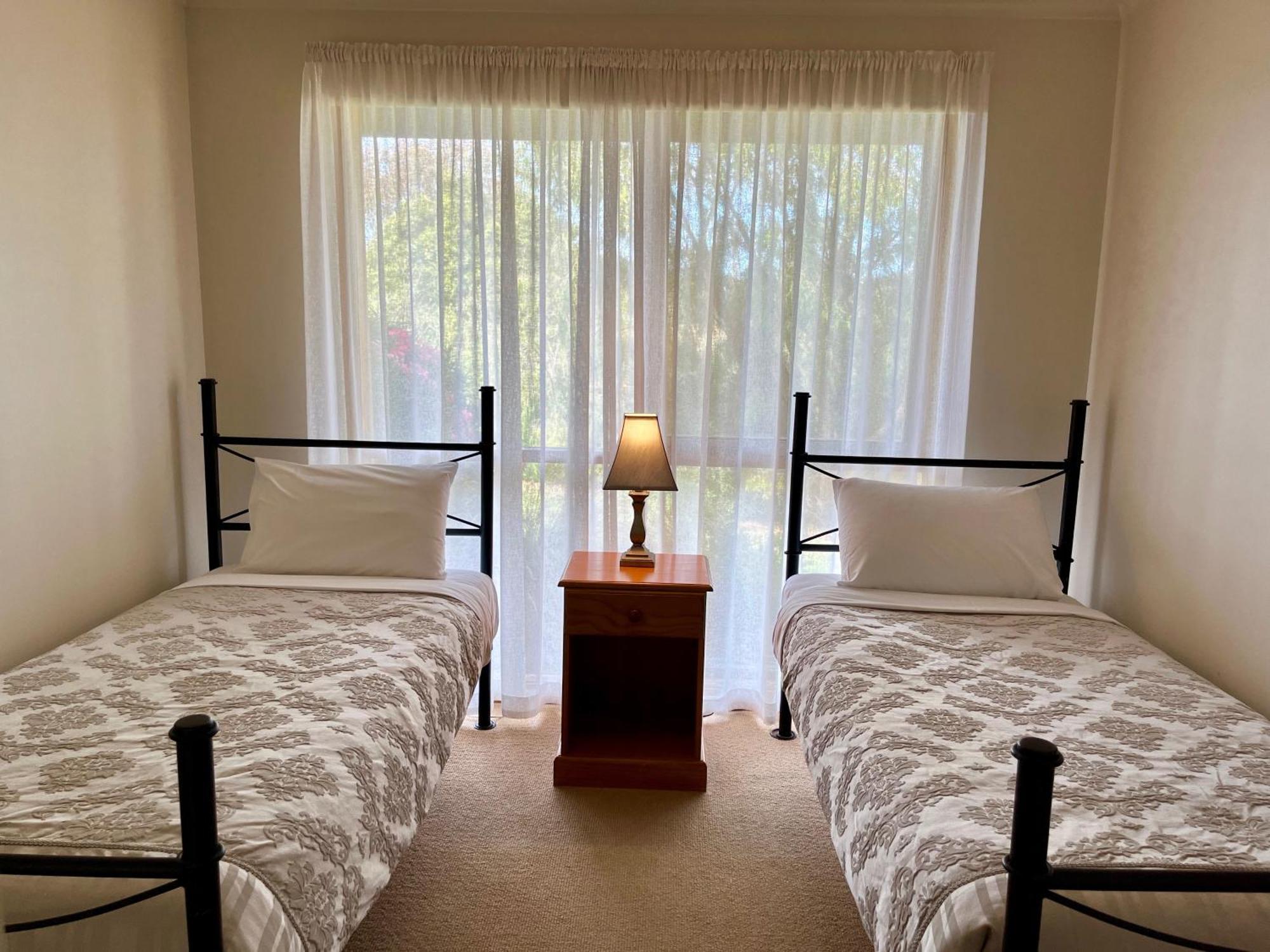 Daysy Hill Country Cottages Port Campbell Quarto foto